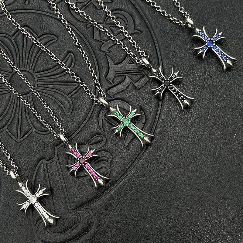 Ch**me He**ts necklaces